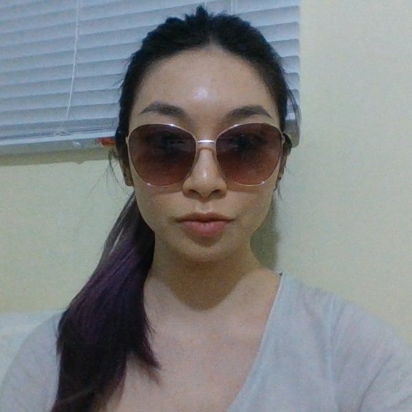 💜2/$25💜 NEW Gold Sunglasses - Picture 5 of 7